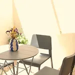 Charming Santos W/ Patio