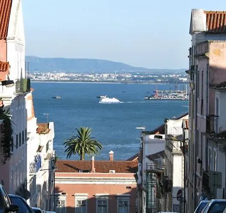 Charming Santos W/ Patio