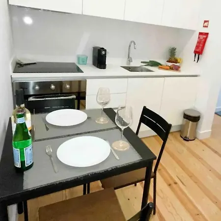 Charming Santos W/ Patio