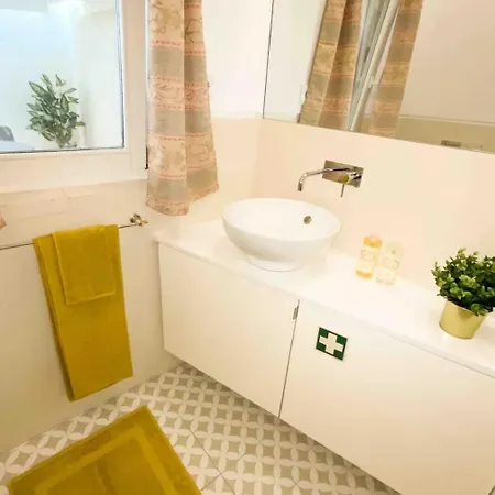 Charming Santos W/ Patio Apartament